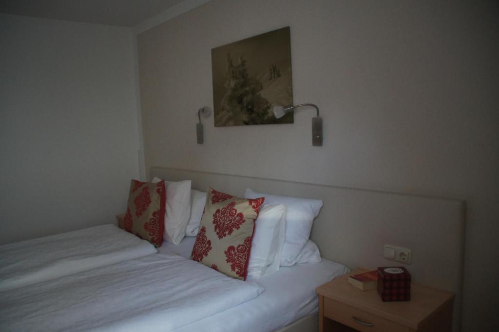Appartment Sarlo Sankt Anton am Arlberg Ruang foto